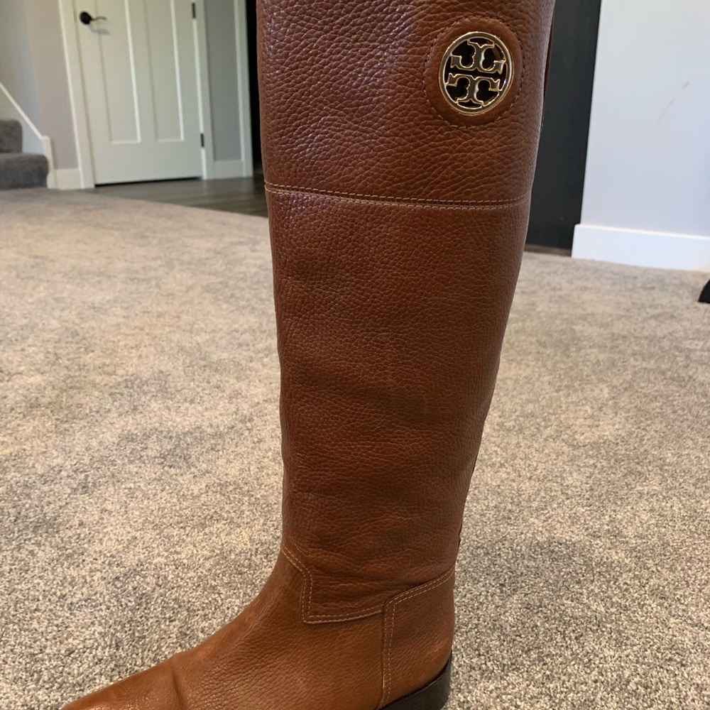 Tory Burch Brown Leather Boots. Size 9 - Picture 2 of 4